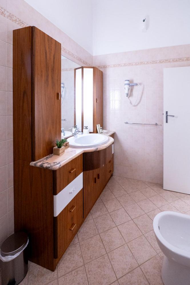 Dea Luxury Casa Vacanze- Zona Chiesa A Trullo - Alberobello Dış mekan fotoğraf